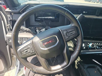 2024 GMC Sierra 2500HD AT4X Crew Cab Medium Bed - miniatura 10