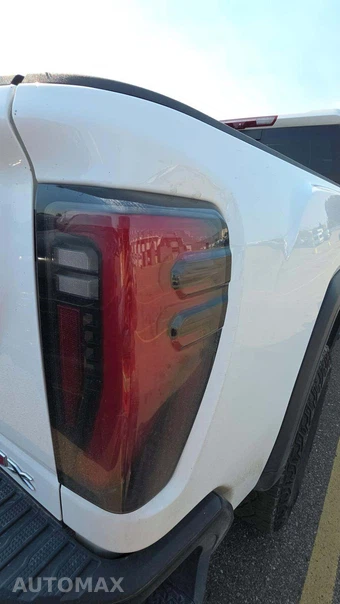 2024 GMC Sierra 2500HD AT4X Crew Cab Medium Bed - miniatura 22