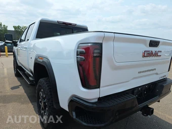 2024 GMC Sierra 2500HD AT4X Crew Cab Medium Bed - miniatura 6