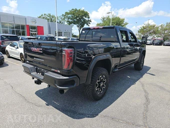 2024 GMC Sierra 2500HD AT4X Crew Cab Medium Bed 4SG - miniatura 3