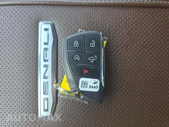 2024 GMC Sierra 2500HD Denali Crew Cab Medium Bed 5SA - miniatura 5