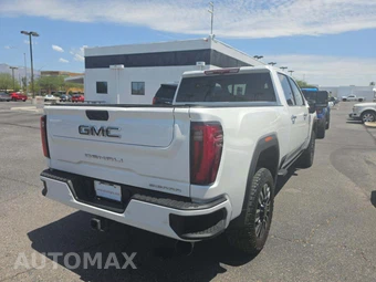 2024 GMC Sierra 2500HD Denali Ultimate Crew Cab Medium Bed 5SB - miniatura 3