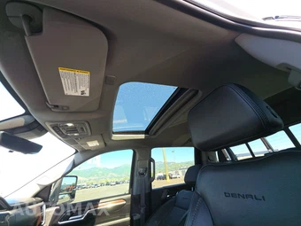 2024 GMC Sierra 3500 Denali HD Crew Cab Long Bed - miniatura 19