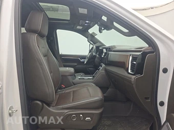 2024 GMC Sierra 3500 Denali HD Crew Cab Medium Bed - miniatura 8
