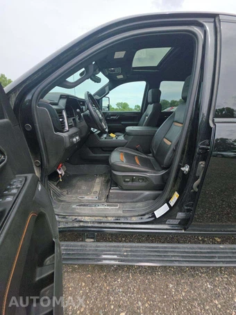 2024 GMC Sierra 3500HD AT4 Crew Cab Long Bed - miniatura 6