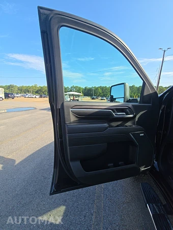 2024 GMC Sierra 3500HD SLT Crew Cab Long Bed 4SA - miniatura 9