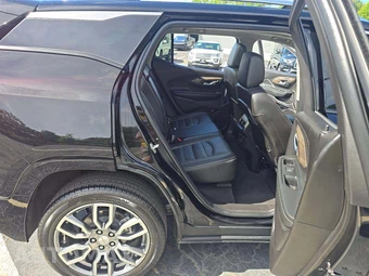 2024 GMC Terrain Denali 5SA - miniatura 13