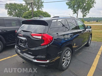 2024 GMC Terrain Denali 5SA - miniatura 3