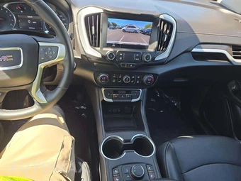 2024 GMC Terrain SLT 4SA - miniatura 10