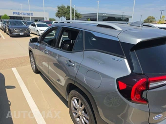 2024 GMC Terrain SLT 4SA - miniatura 2