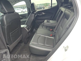 2024 GMC Terrain SLT 4SA - miniatura 13