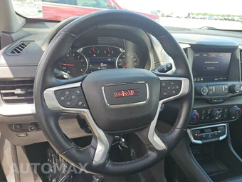 2024 GMC Terrain SLT 4SA - miniatura 10