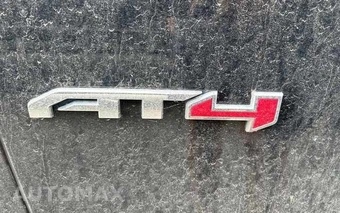 2024 GMC Yukon AT4 - miniatura 7