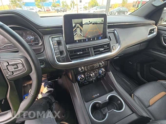 2024 GMC Yukon AT4 - miniatura 10