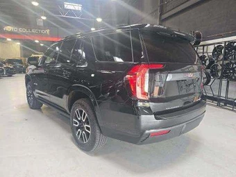 2024 GMC Yukon AT4 4SB - miniatura 2