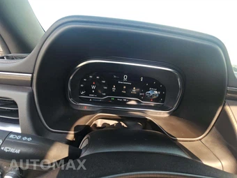 2024 GMC Yukon AT4 4SB - miniatura 9