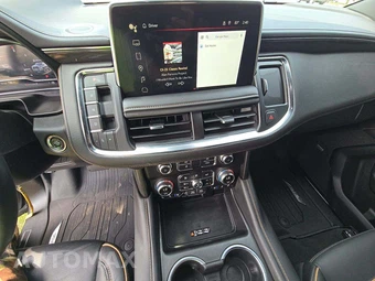 2024 GMC Yukon AT4 4SB - miniatura 10
