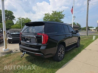 2024 GMC Yukon AT4 4SB - miniatura 3