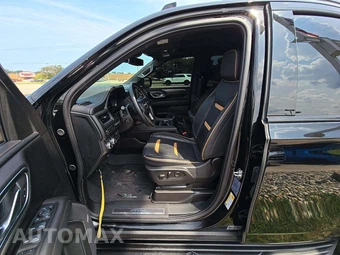 2024 GMC Yukon AT4 4SB - miniatura 6