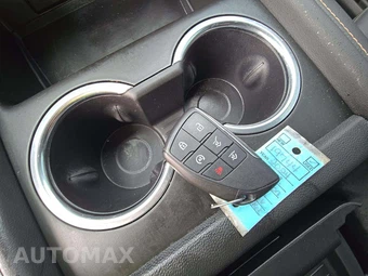 2024 GMC Yukon AT4 4SB - miniatura 8