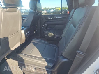 2024 GMC Yukon Denali - miniatura 13