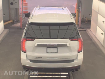 2024 GMC Yukon Denali - miniatura 5