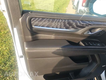 2024 GMC Yukon Denali - miniatura 9
