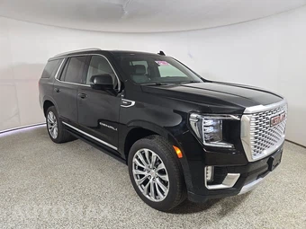 2024 GMC Yukon Denali - miniatura 3