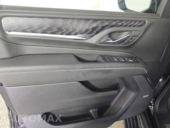 2024 GMC Yukon Denali - miniatura 9