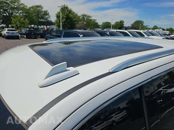 2024 GMC Yukon Denali - miniatura 12