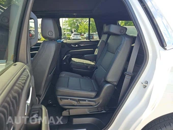 2024 GMC Yukon Denali - miniatura 13