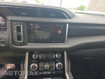 2024 GMC Yukon Denali - miniatura 10