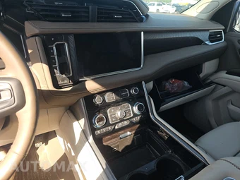 2024 GMC Yukon Denali - miniatura 11