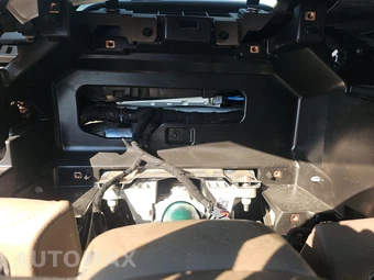 2024 GMC Yukon Denali - miniatura 12