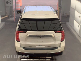 2024 GMC Yukon Denali - miniatura 5