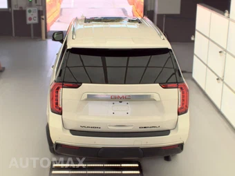 2024 GMC Yukon Denali - miniatura 5