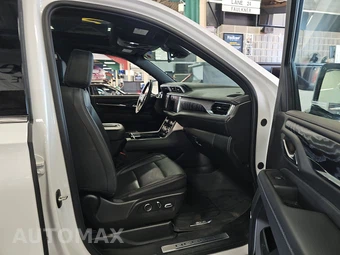 2024 GMC Yukon Denali - miniatura 8