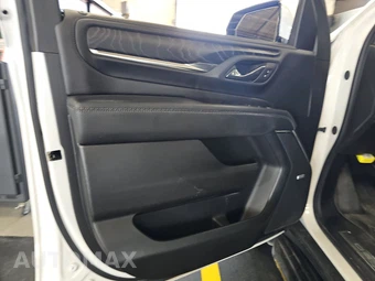 2024 GMC Yukon Denali - miniatura 9