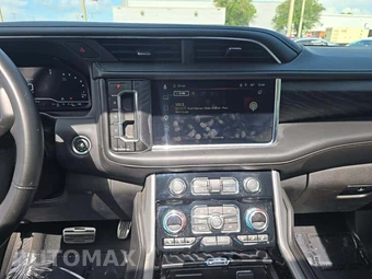2024 GMC Yukon Denali 5SA - miniatura 10