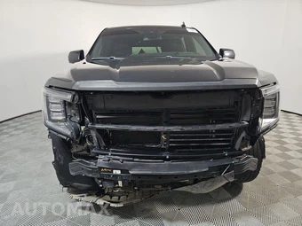 2024 GMC Yukon Denali 5SA - miniatura 2
