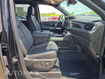 2024 GMC Yukon Denali 5SA - miniatura 16