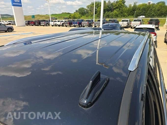 2024 GMC Yukon Denali 5SA - miniatura 9