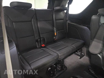 2024 GMC Yukon Denali 5SA - miniatura 14