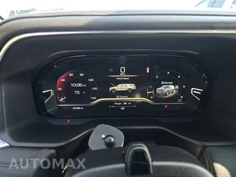 2024 GMC Yukon Denali 5SA - miniatura 12