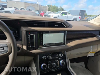 2024 GMC Yukon Denali 5SA - miniatura 11