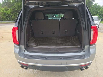 2024 GMC Yukon Denali 5SA - miniatura 12