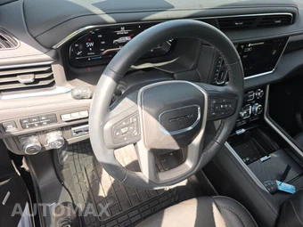 2024 GMC Yukon Denali 5SA - miniatura 10