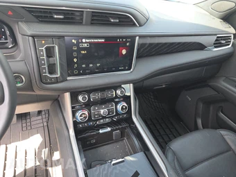 2024 GMC Yukon Denali 5SA - miniatura 11