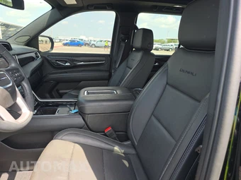 2024 GMC Yukon Denali 5SA - miniatura 7