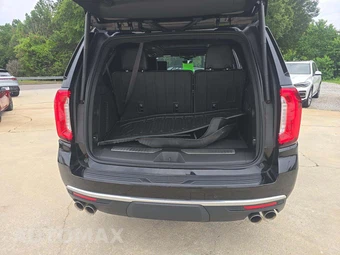 2024 GMC Yukon Denali 5SA - miniatura 12